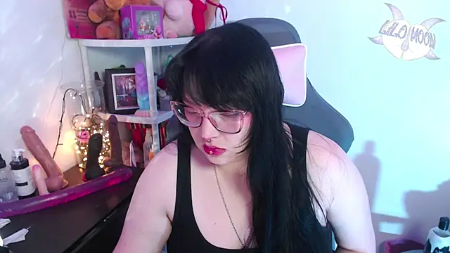 LiloMoon69 online show from 12/02/24, 02:53