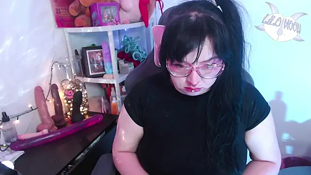 LiloMoon69 online show from 12/03/24, 02:36
