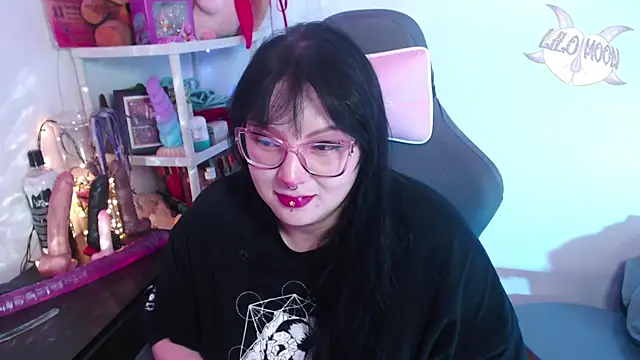 LiloMoon69 online show from 12/13/24, 06:21