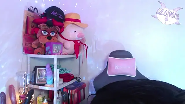 LiloMoon69 online show from 12/18/24, 05:48