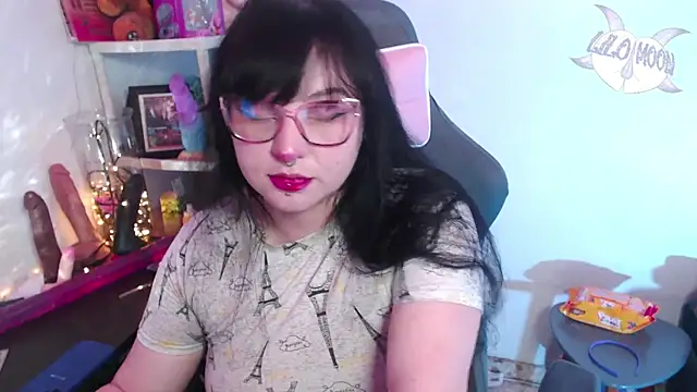 LiloMoon69 online show from 12/19/24, 04:13