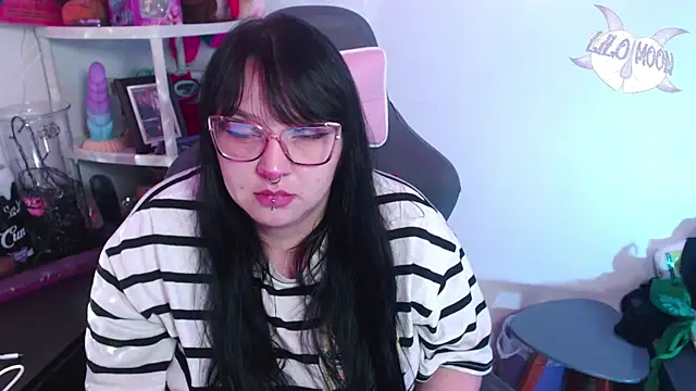 LiloMoon69 online show from 12/30/24, 06:20