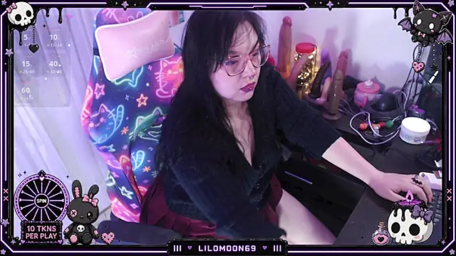LiloMoon69 online show from 06/15/26, 08:38