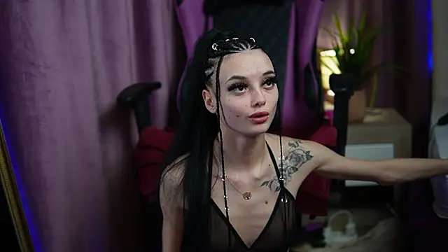 RachelRave online show from 02/05/25, 01:58