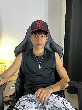  CamiloBass online show from 07/10/26, 01:54