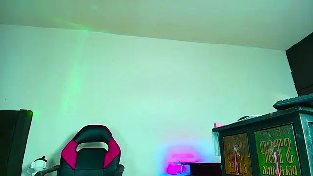 DIRTYCOUPLE S7 online show from 10/16/25, 01:50