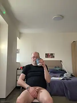Cockhardhelp online show from 03/13/25, 04:01