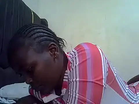 pretty vivy online show from 02/15/25, 09:38