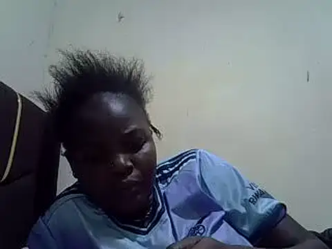 pretty vivy online show from 02/17/25, 05:43