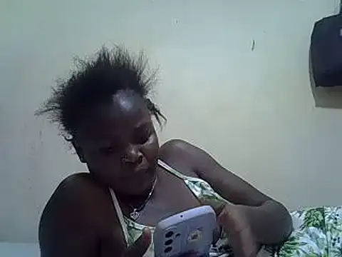 pretty vivy online show from 02/18/25, 04:37