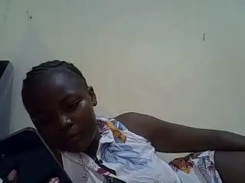 pretty vivy online show from 03/08/25, 10:32