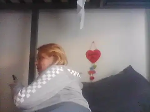 Snapshot of burrkitty chatting on 12/06/24, 08:40 burrkitty online show from 12/06/24, 08:40