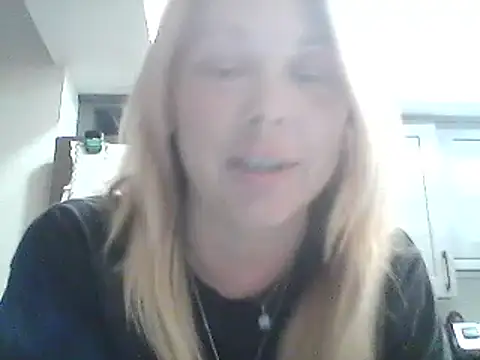 Snapshot of burrkitty chatting on 09/28/25, 09:25 burrkitty online show from 09/28/25, 09:25