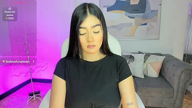 amelie jhons online show from 12/28/24, 08:15