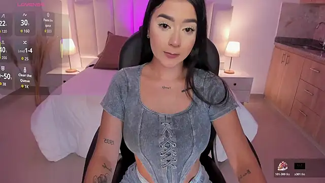 Snapshot of amelie_jhons chatting on 11/07/25, 08:31 amelie jhons online show from 11/07/25, 08:31