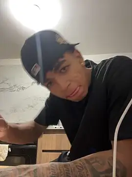 JoanG10 online show from 09/14/25, 05:06