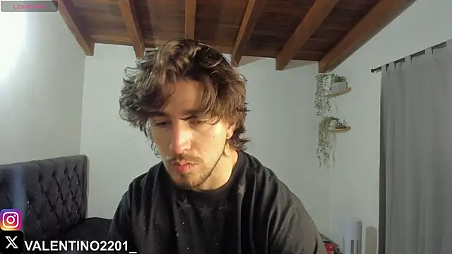 Valentino Xander online show from 10/26/25, 12:27