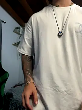 Valentino Xander online show from 11/26/25, 11:50