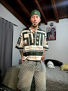 Valentino Xander online show from 12/03/25, 01:24