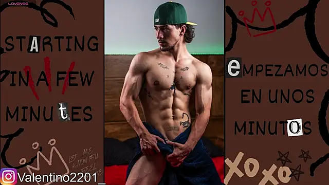 Snapshot of Valentino_Xander chatting on 04/19/26, 04:01 Valentino Xander online show from 04/19/26, 04:01