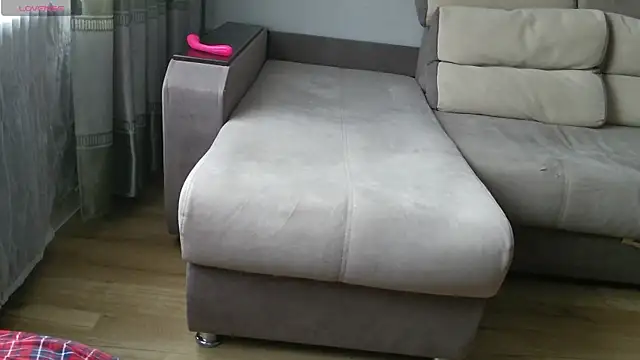 MilaaMilaa online show from 10/27/25, 03:43