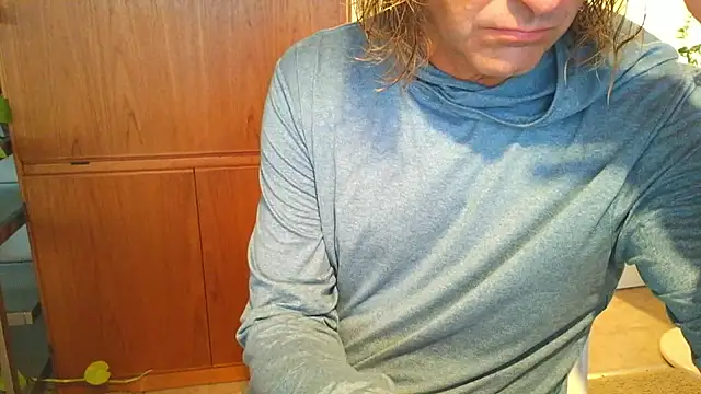 Snapshot of costanza7070 chatting on 09/22/25, 02:02 costanza7070 online show from 09/22/25, 02:02