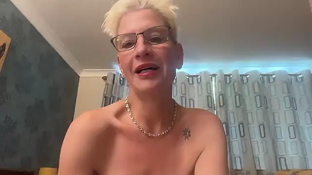 JennyHazel1 online show from 05/30/26, 04:48