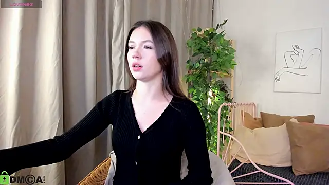 Snapshot of Nicole_Charm chatting on 09/08/25, 09:14 Nicole Charm online show from 09/08/25, 09:14