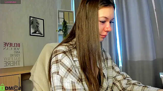 Snapshot of Nicole_Charm chatting on 06/30/26, 12:11 Nicole Charm online show from 06/30/26, 12:11