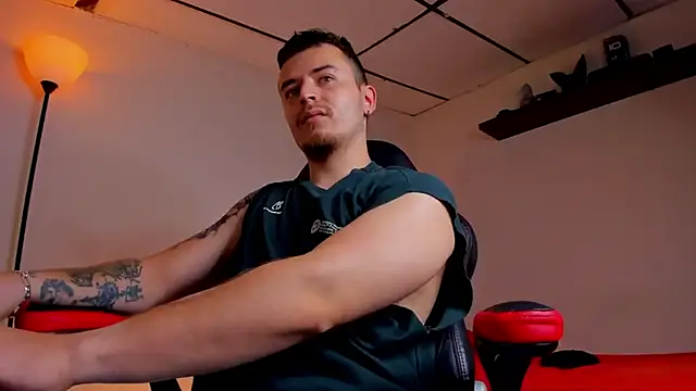 Snapshot of james_connor2 chatting on 09/14/25, 05:45 james connor2 online show from 09/14/25, 05:45