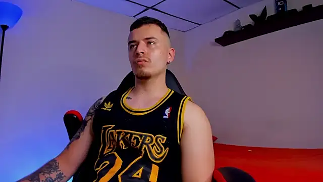 Snapshot of james_connor2 chatting on 09/17/25, 07:15 james connor2 online show from 09/17/25, 07:15