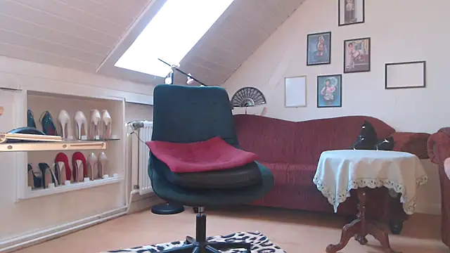 GinaBlonde online show from 01/05/25, 12:21
