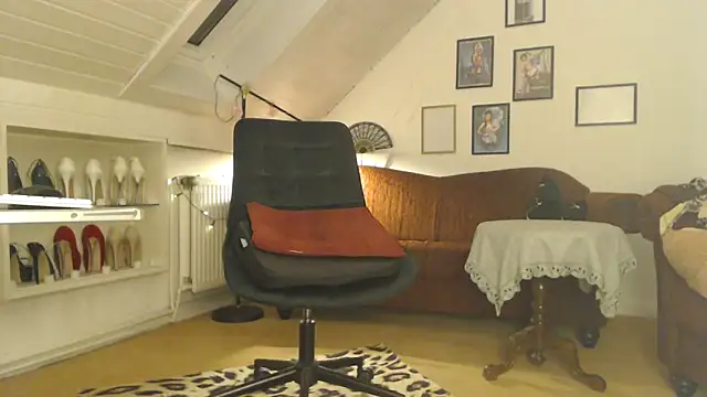 GinaBlonde online show from 01/06/25, 12:37