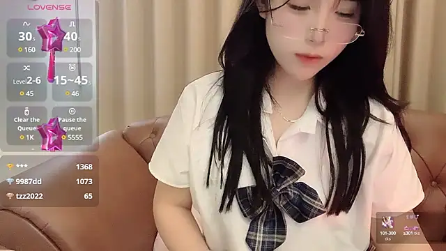 NickiBloom online show from 02/22/25, 08:18