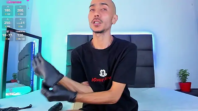 steven hott8 online show from 02/21/25, 03:54