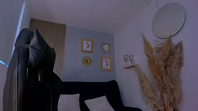 NatyFerrer  online show from 10/07/25, 10:56