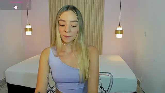 AliceRoss0 online show from 05/30/26, 09:34