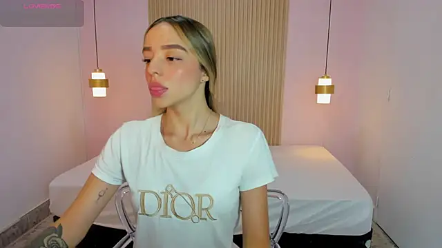 AliceRoss0 online show from 06/10/26, 08:52