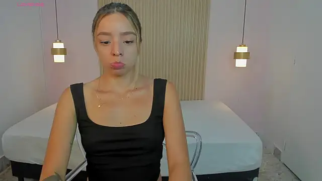 AliceRoss0 online show from 07/08/26, 08:35