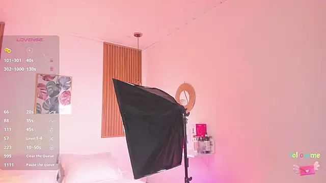 TiffanyWright online show from 11/06/25, 01:23