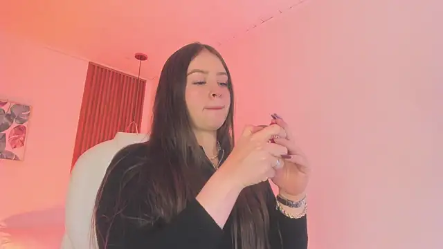 TiffanyWright online show from 11/30/25, 01:26