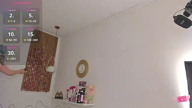 TiffanyWright online show from 06/19/26, 02:21