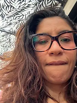 ValeriEvan online show from 10/30/25, 08:20