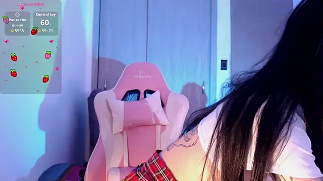 Alicedangerrr online show from 10/08/25, 09:34