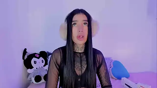 Snapshot of shadowcatt_ chatting on 02/06/25, 07:18 shadowcatt online show from 02/06/25, 07:18