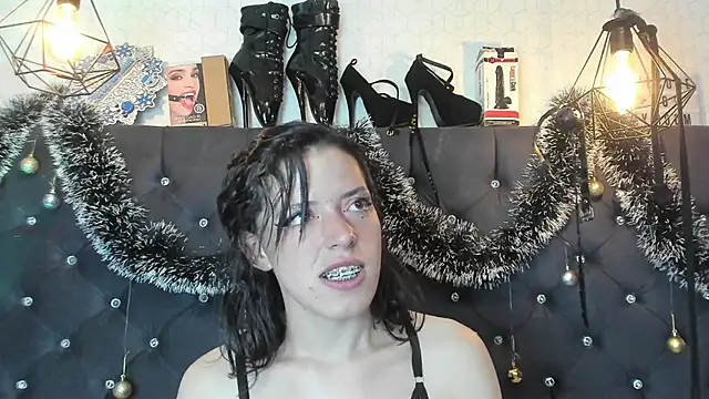 Vannesa gomezz online show from 12/17/24, 06:56