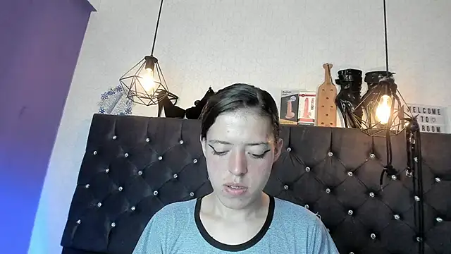 Vannesa gomezz online show from 01/18/25, 04:15