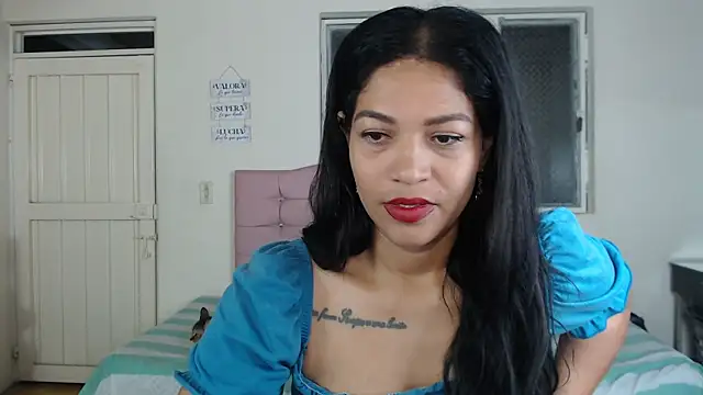 Snapshot of makennaa_ chatting on 04/21/26, 10:21 makennaa online show from 04/21/26, 10:21