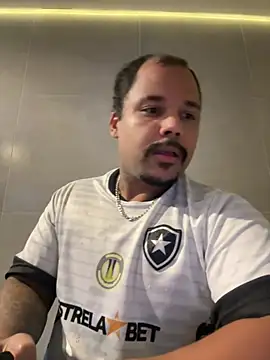 Ale Mineiro online show from 05/31/26, 03:36
