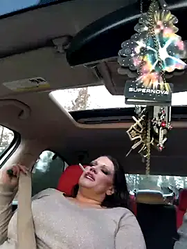 Snapshot of Throats chatting on 09/20/25, 01:45 Throats online show from 09/20/25, 01:45